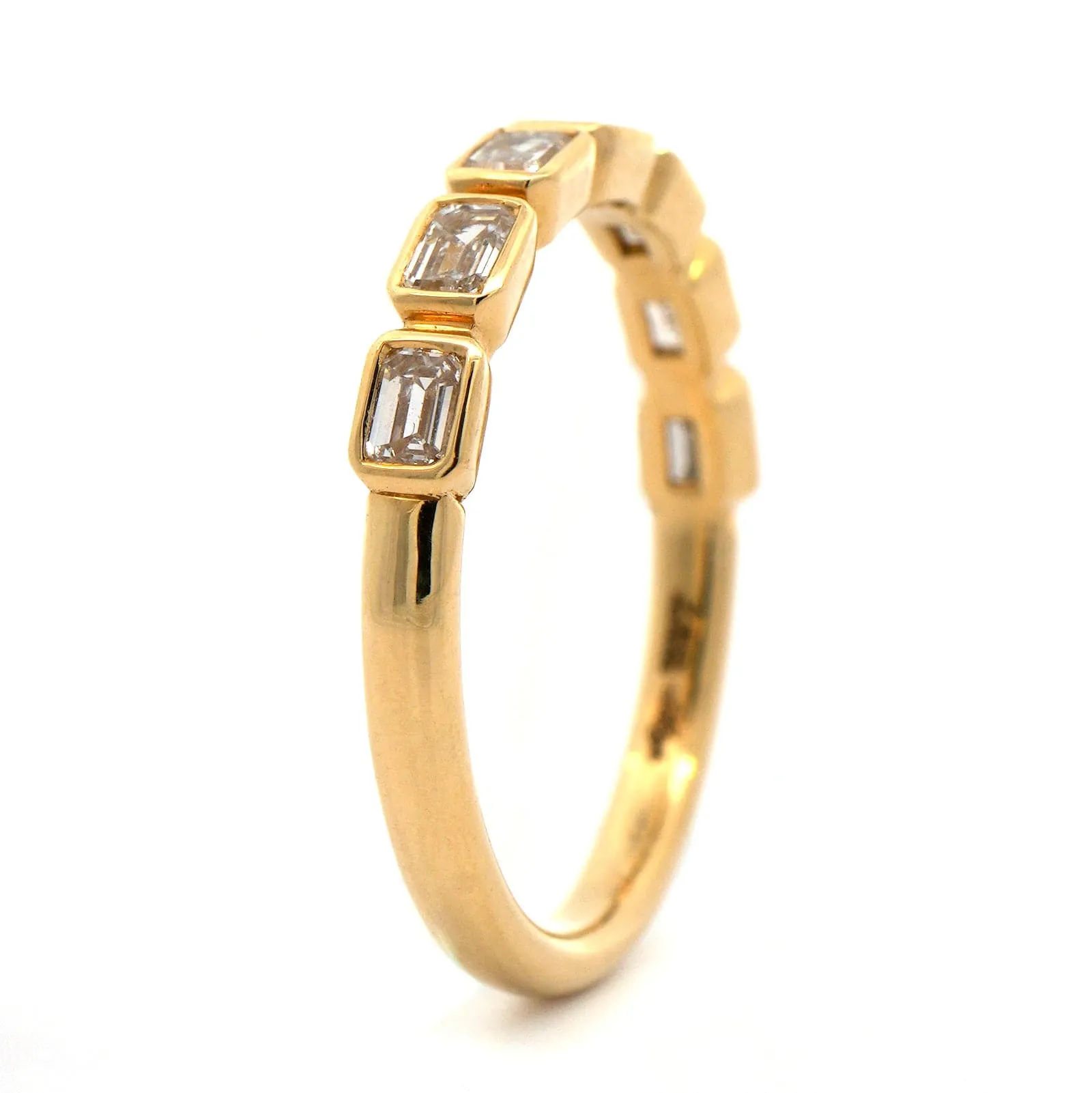 18K Yellow Gold Bezel Set Emerald Cut Diamond Band