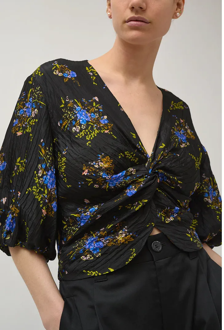 No.6 :: Gigi Top Floral