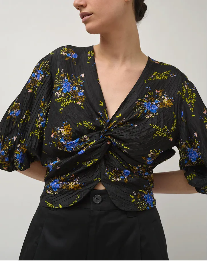 No.6 :: Gigi Top Floral