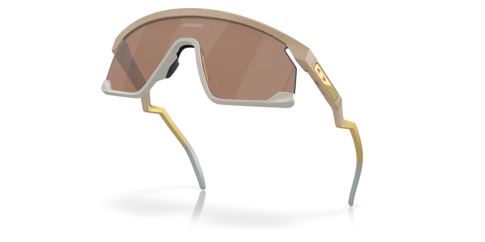 Oakley BXTR Patrick Mahomes II Collection Prizm Tungsten Lenses Matte Terrain Tan Frame