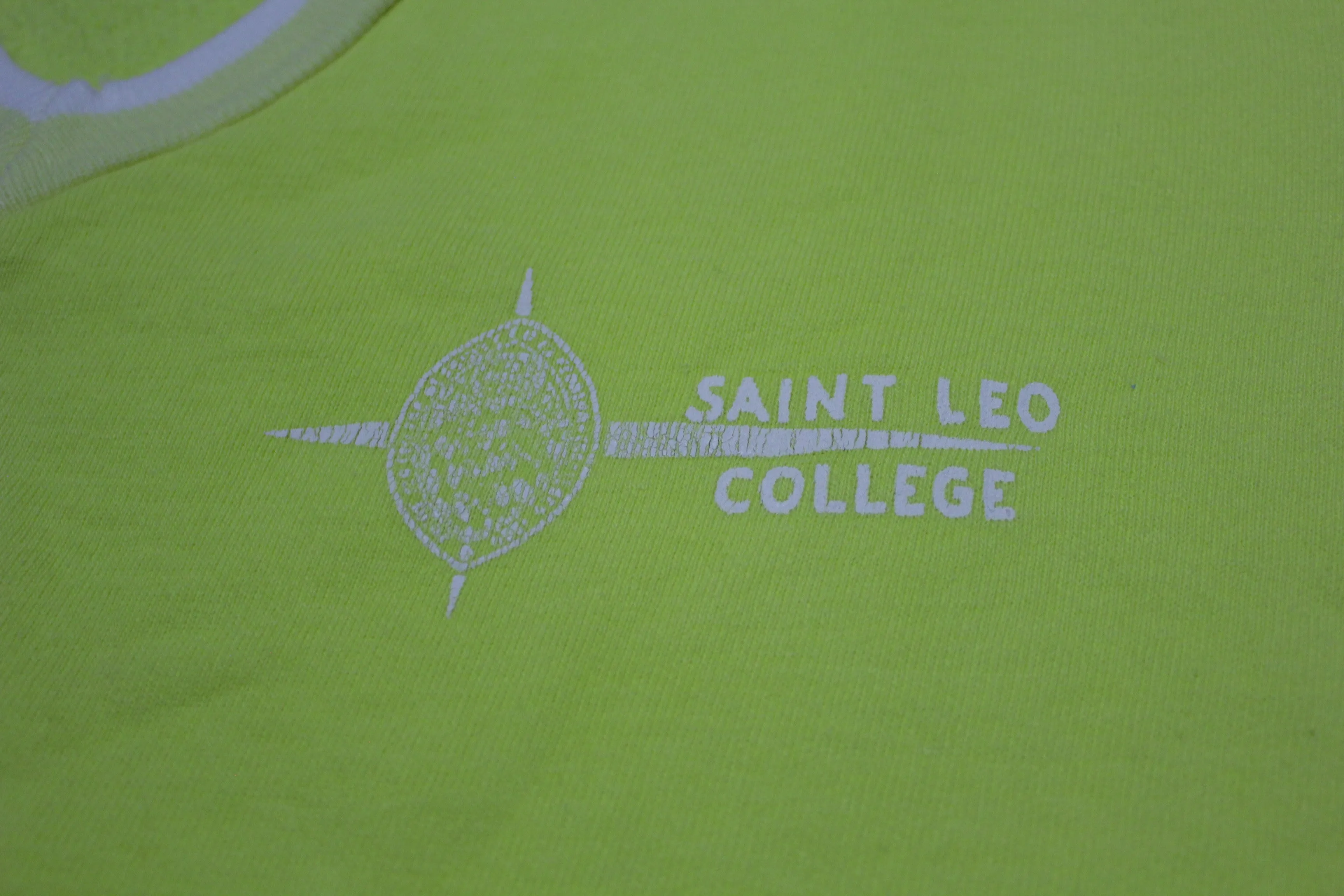 Saint Leo College Vintage 50's 60's Champion Knitwear Collegiate Sweatshirt Tee