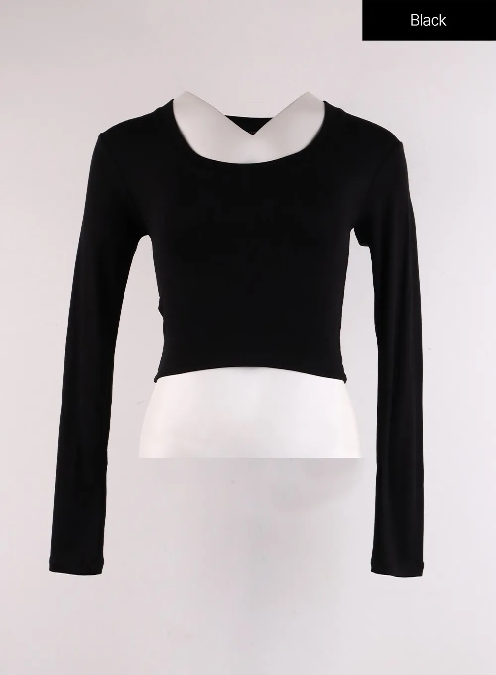 Slim Fit U-Neck Crop Tee IF402