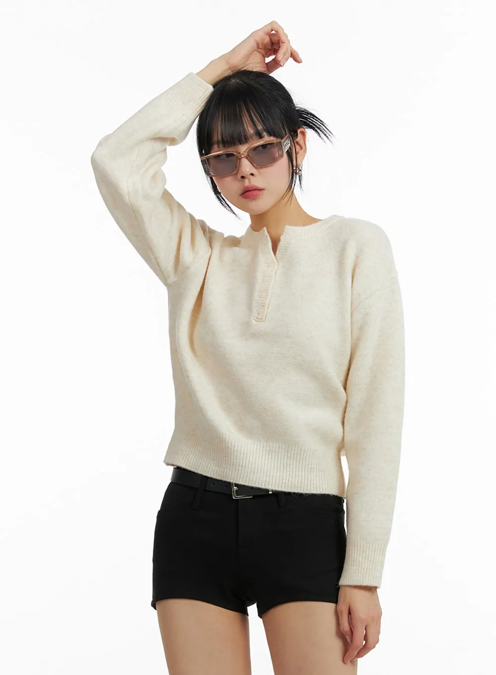 Solid Wool Blend V-Neck Sweater IF402