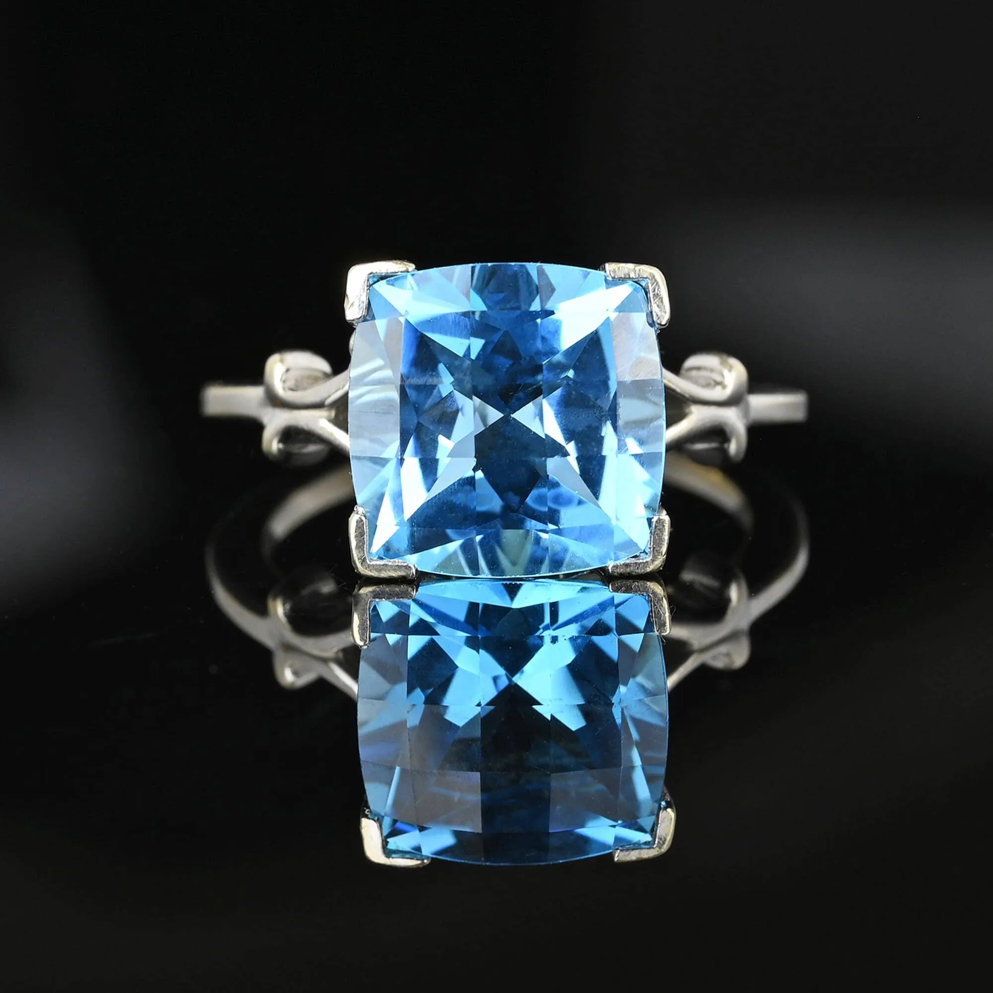 Vintage 14K White Gold Checkerboard Blue Topaz Ring