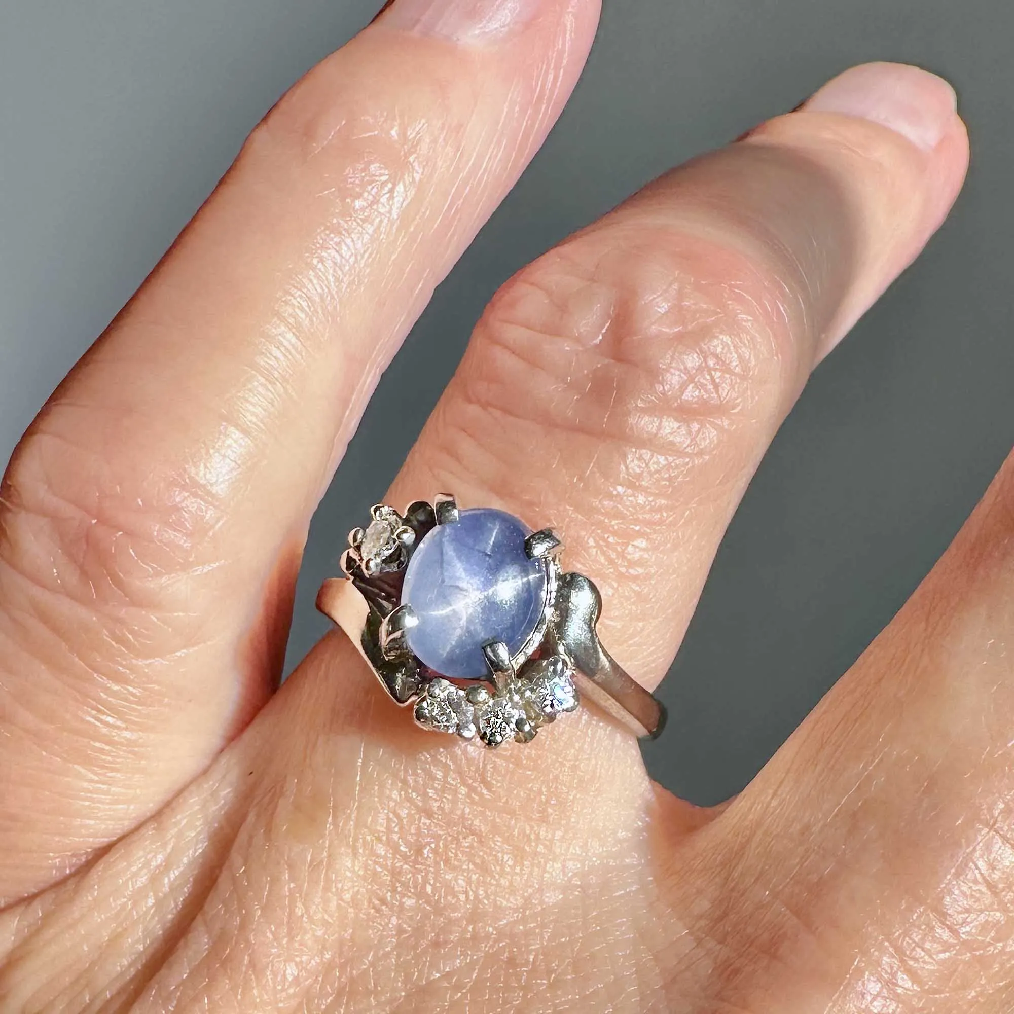 Vintage 14K White Gold Diamond Star Sapphire Ring