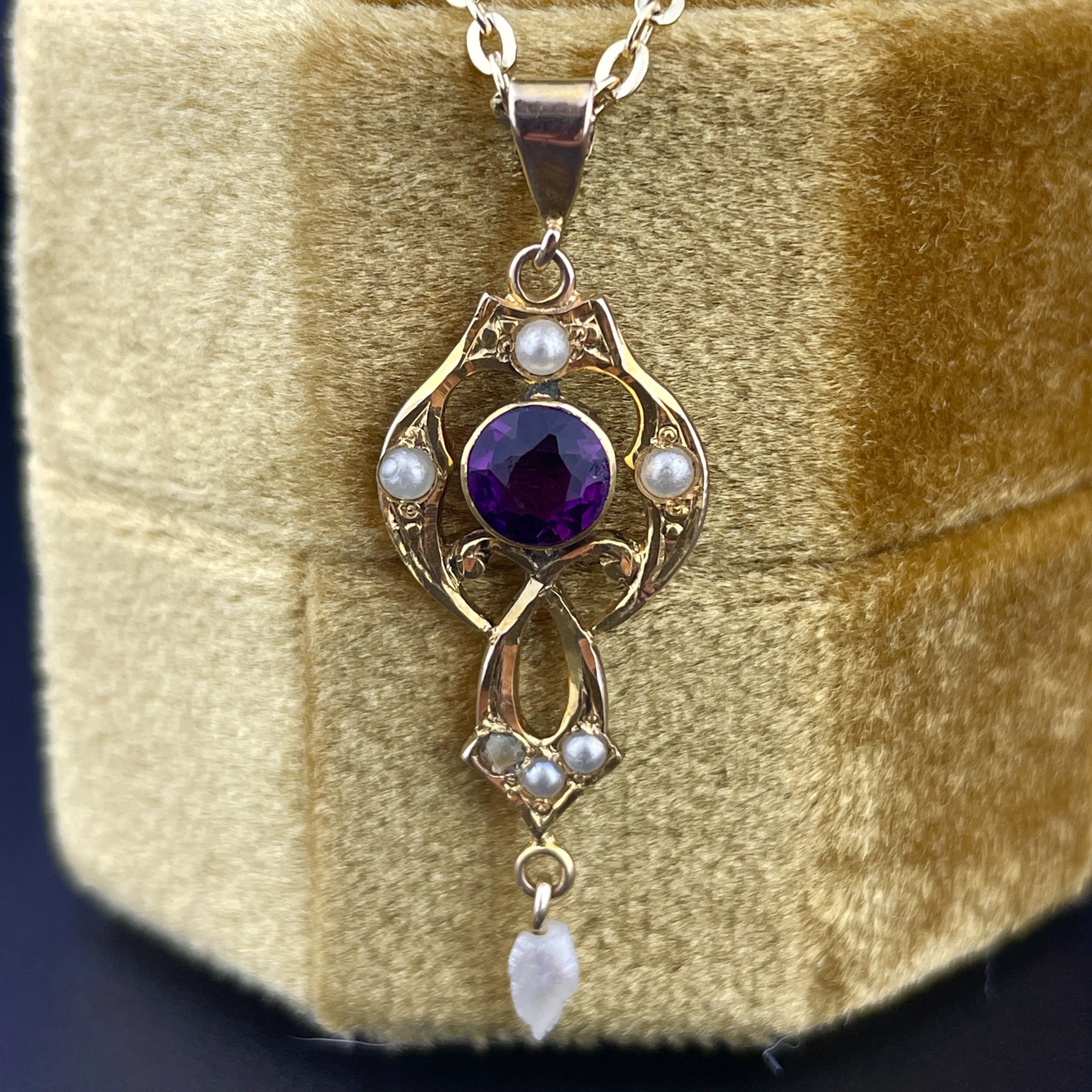 Vintage Art Nouveau Gold Amethyst Pearl Lavaliere Pendant Necklace